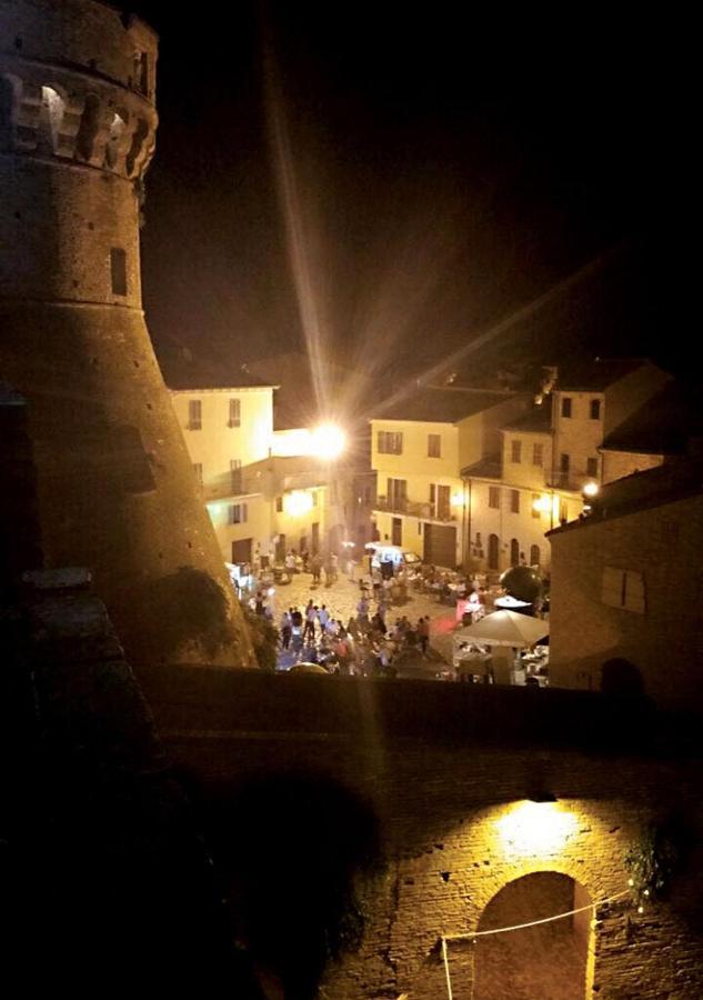 B&B Santa Caterina アックアヴィーヴァ・ピチェーナ 部屋 写真